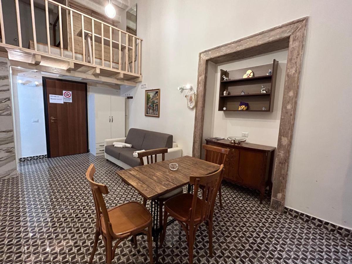 Tribunali Apartments Неаполь Экстерьер фото
